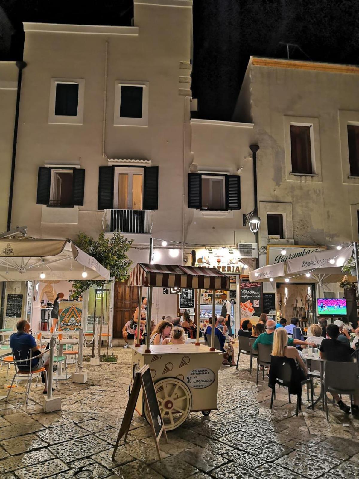 Casadria - Appartamento Nel Centro Storico Vicino Al Mare Monopoli Eksteriør bilde